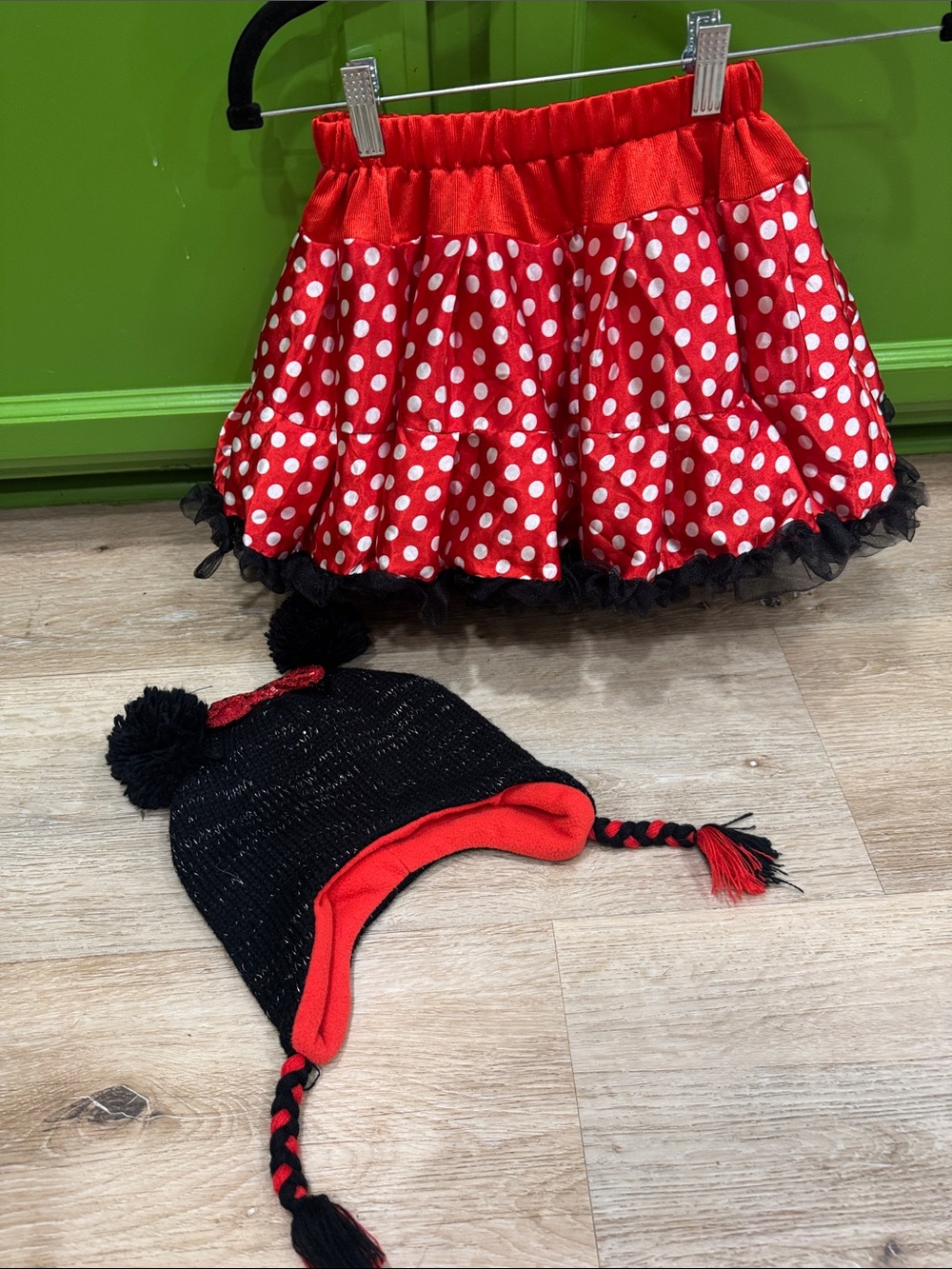 Kids Disney Minnie Mouse Red Polka Dot Skirt & Black-Red Pom Hat Costume Set